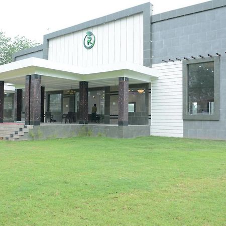 Royal Green Celebrate In Style Sahāranpur Exterior photo