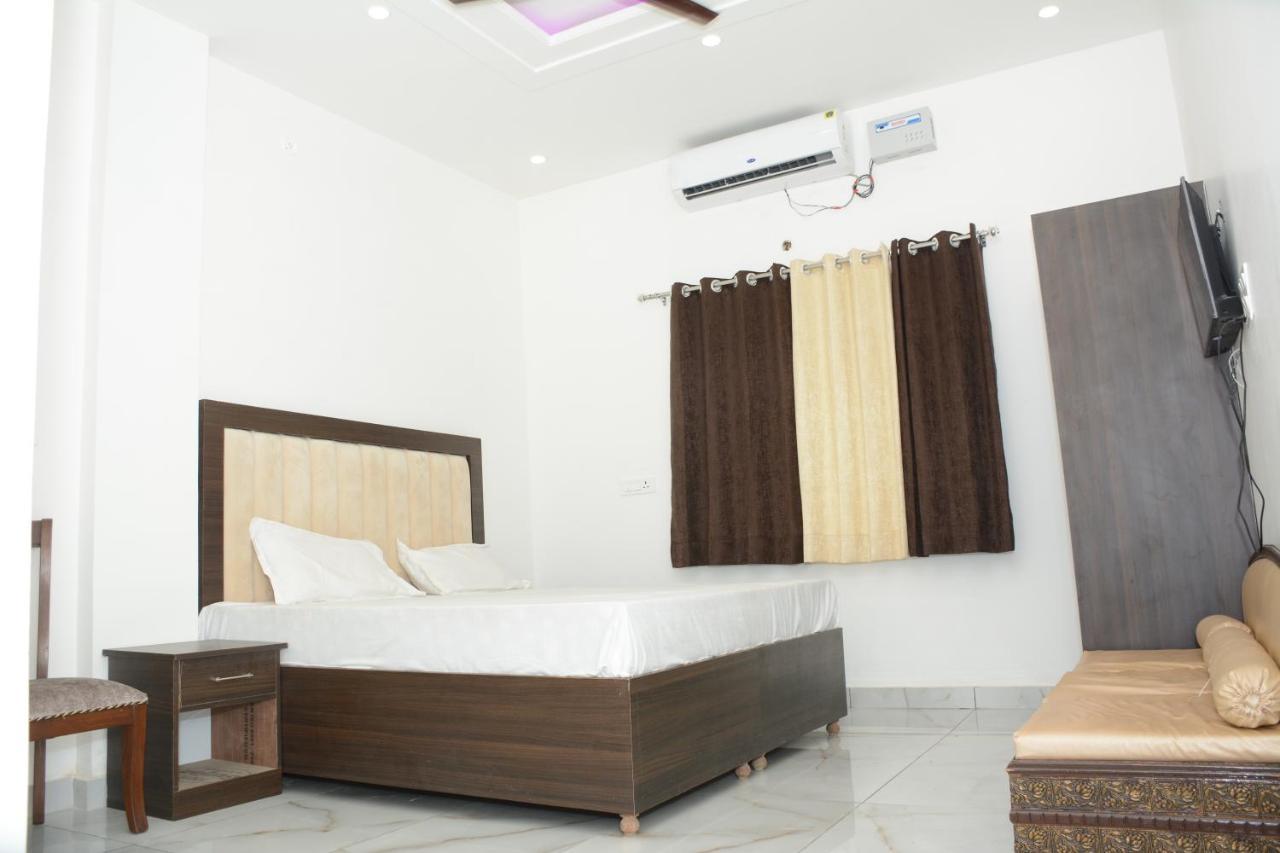 Royal Green Celebrate In Style Sahāranpur Exterior photo