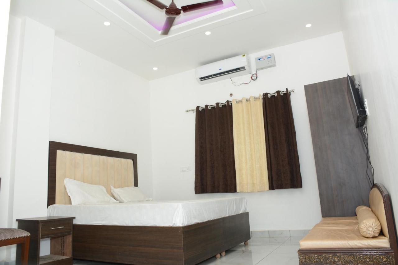 Royal Green Celebrate In Style Sahāranpur Exterior photo
