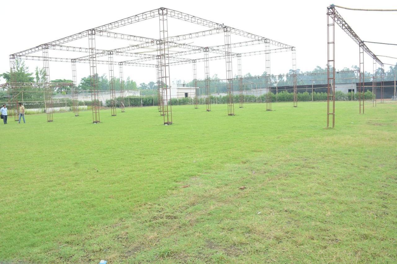 Royal Green Celebrate In Style Sahāranpur Exterior photo