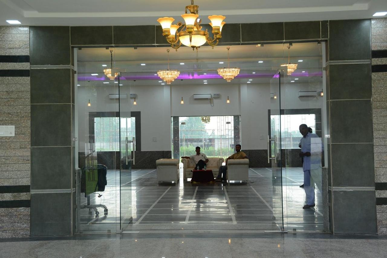 Royal Green Celebrate In Style Sahāranpur Exterior photo